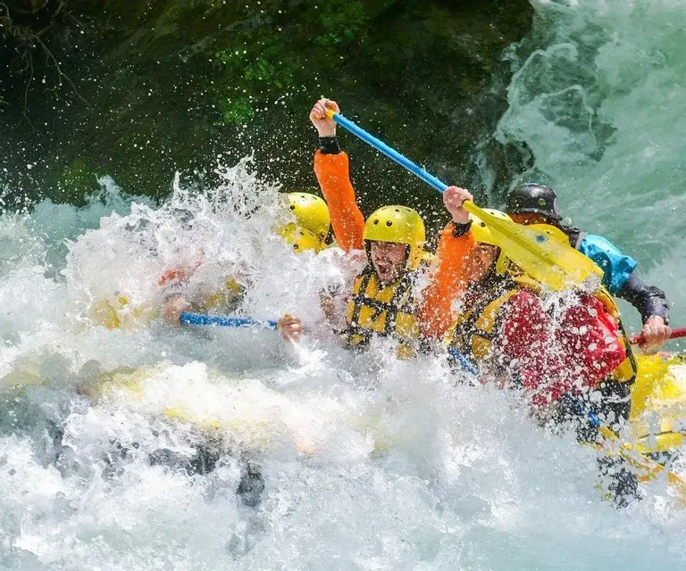 🌊 Outdoor Escape: Rafting Experience & Cascate 