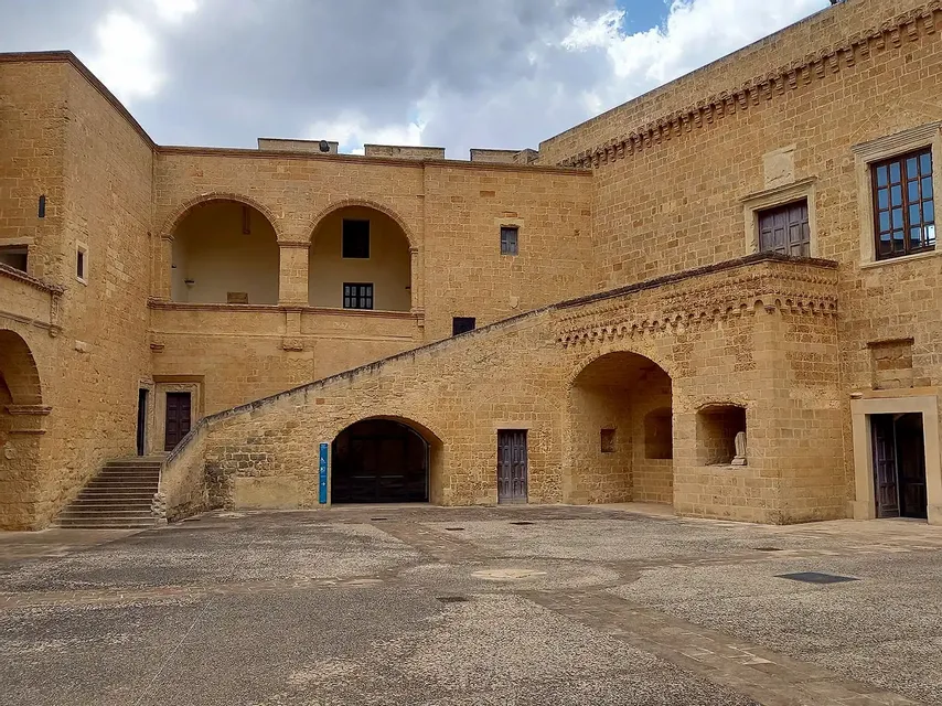 Visita guidata al Castello di Copertino