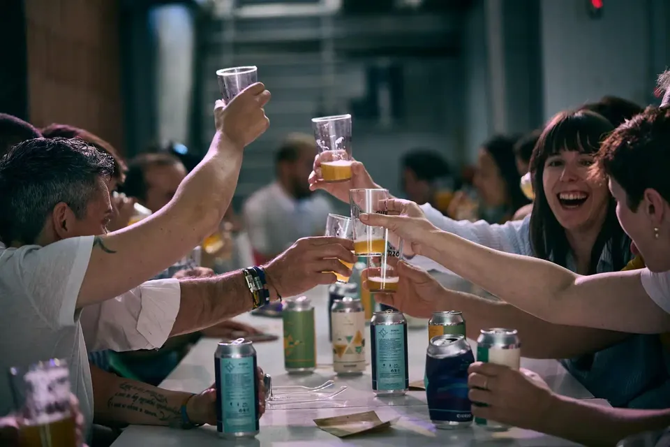 Una birra al birrificio EXUVIA in compagnia e food sharing!