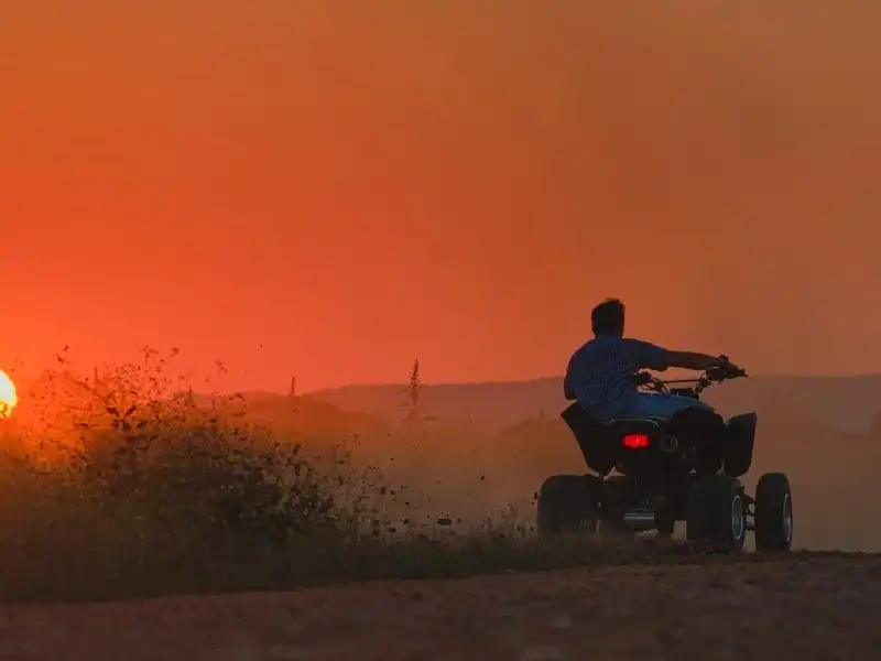 Tour panoramico in quad nel Monferrato + Drink