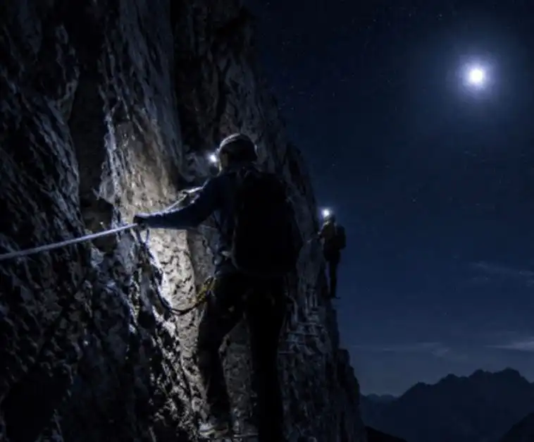 Ferrata della Ruceja in notturna 