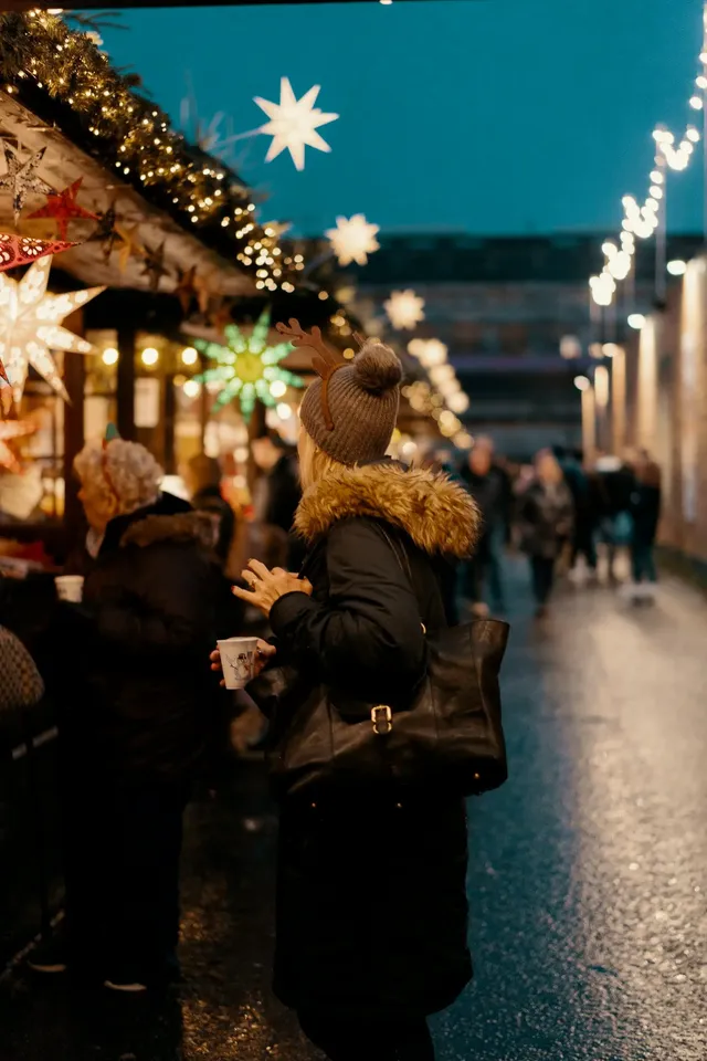 Walking Club: explore Dublin's Christmas Market