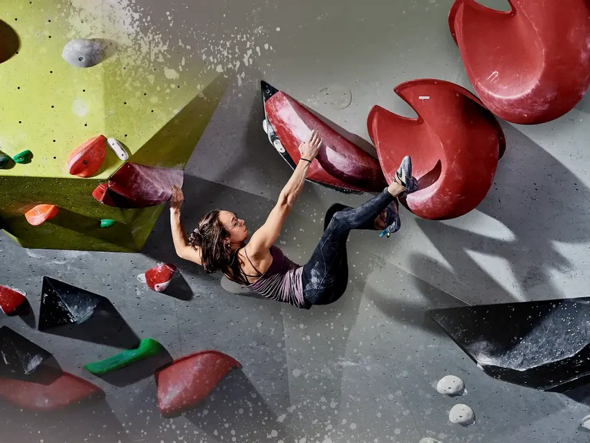 Boulder & Bonds - Wo Kletterspaß auf Community trifft 