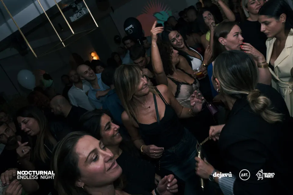 FRIDAY NIGHT LIVE: APERICENA, DJ SET E KARAOKE