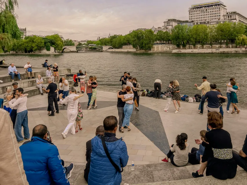Notte Latina al Parco: Salsa&Bachata e Martedì ballerino💃🍔