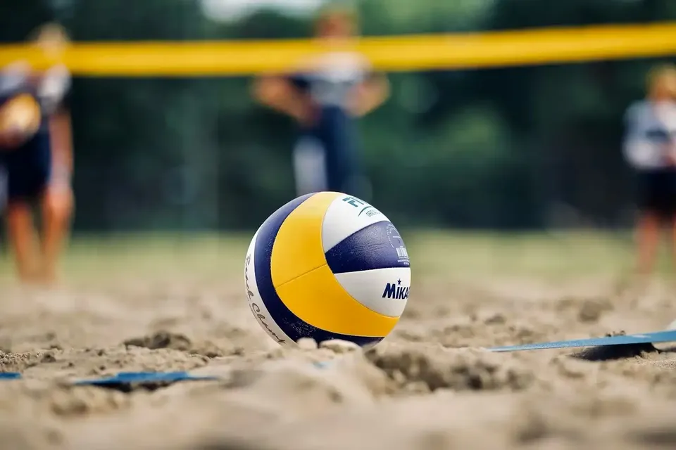 🏐 Beach Volley all'aperto + Cena 