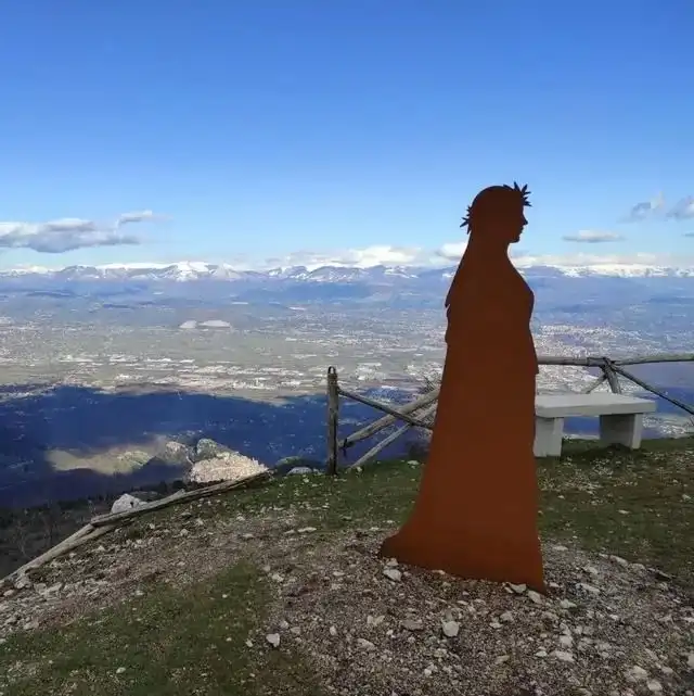 Hiking sulle orme di Dante: il Monte Cacume