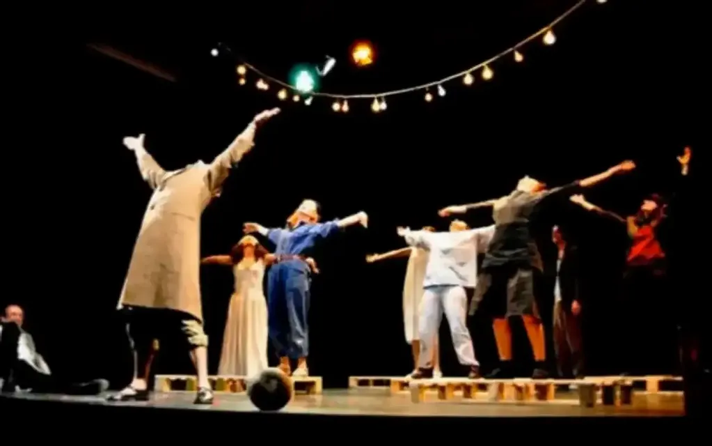 Proviamo insieme il teatro 