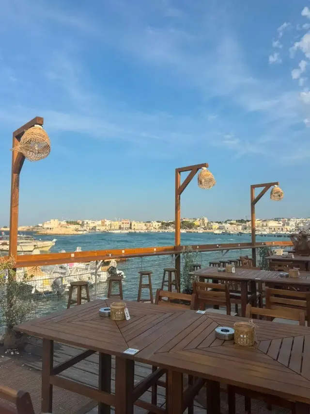 Sunset sul mare: nuove conoscenze e racconti di viaggio