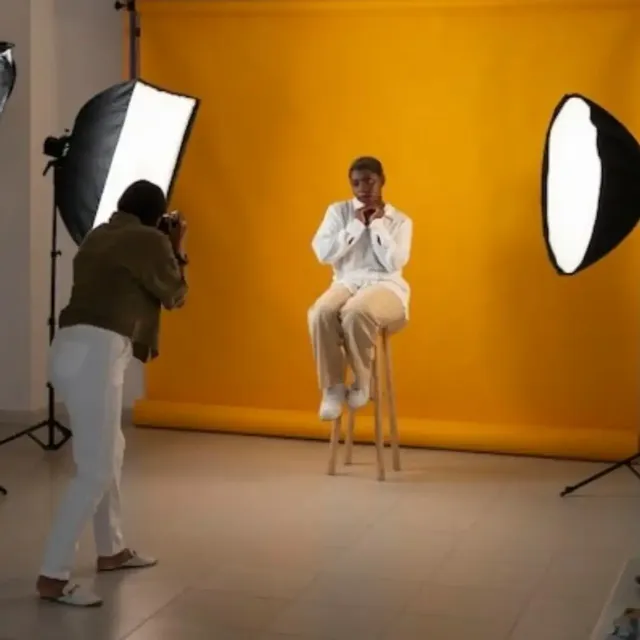 📸✨ WORKSHOP DI FOTOGRAFIA DI RITRATTO: Luce, Sguardo e Crea