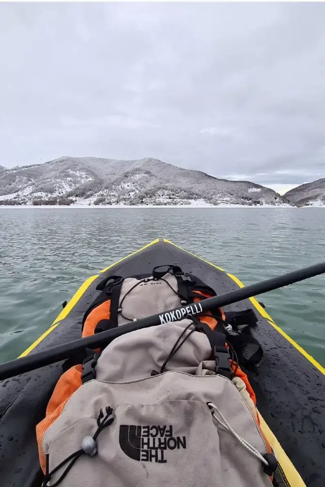 Winter Packrafting - Traversata del Lago di Campotosto