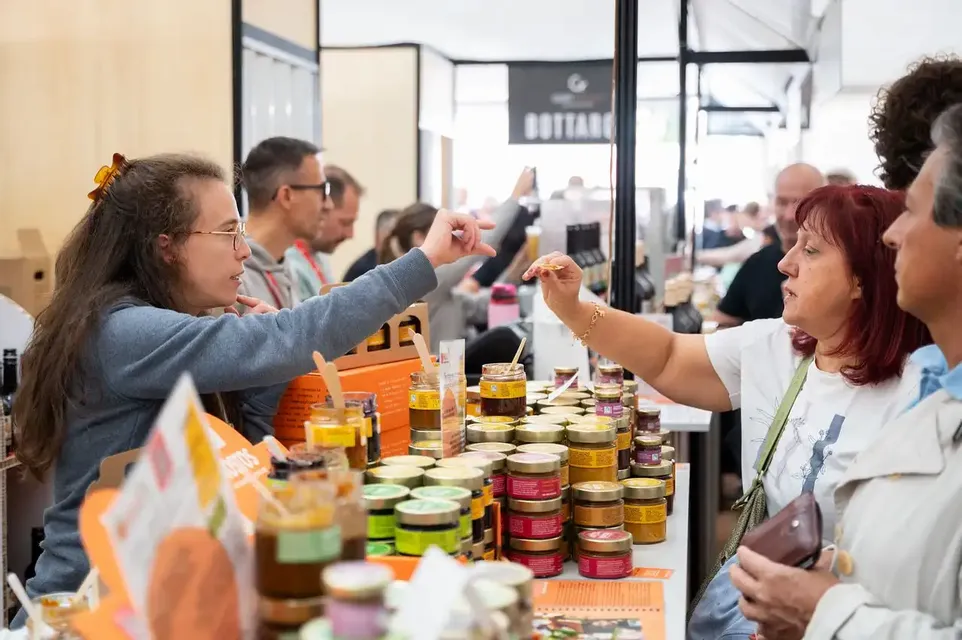 Gusto in Tour: Passeggiata tra i Sapori al Salone del Gusto!