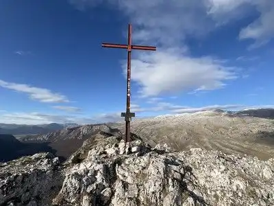 Trekking facile/medio da Ovindoli al Monte Savina