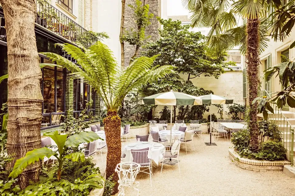 Soirée dans le jardin secret d’un hôtel… ✨​