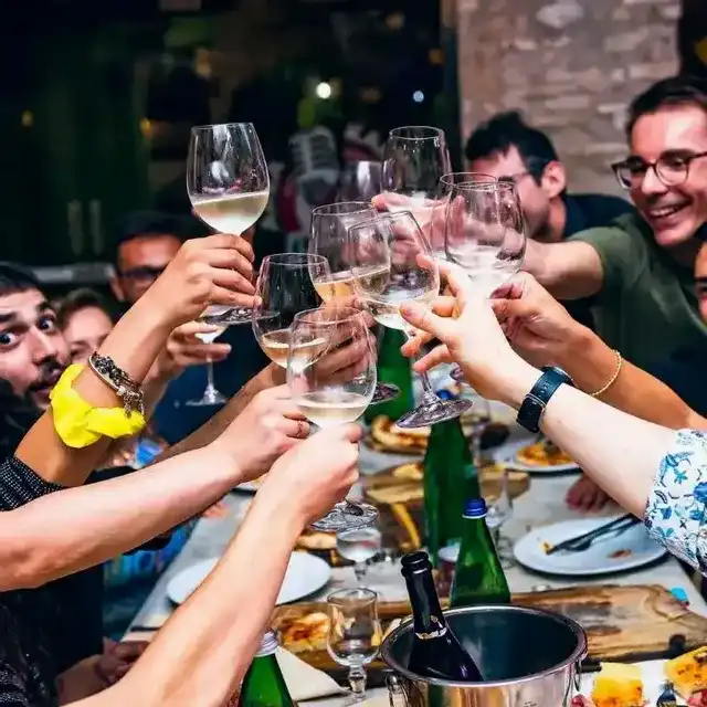 Night Out Special! Aperitivo & DJ Set con ospite speciale!