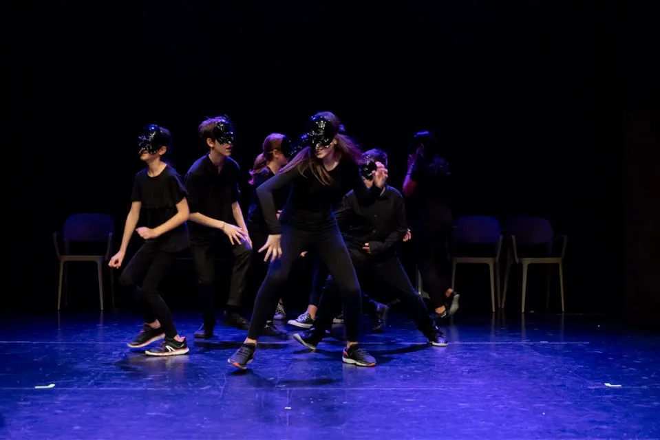 Lezione di Teatro per ragazzi <18 anni