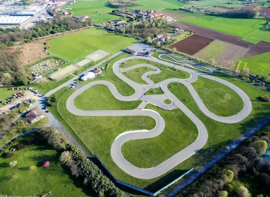 Go-Kart outdoor& Beer: adrenalina, sorpassi