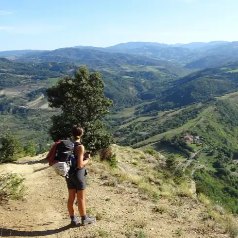 La Via degli Dei: trekking e aperitivo al tramonto