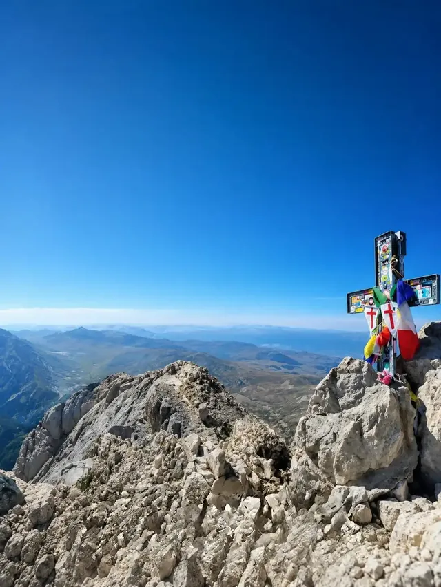 ⛰️ Corno Grande (2.912 m)– La vetta più alta degli Appennini