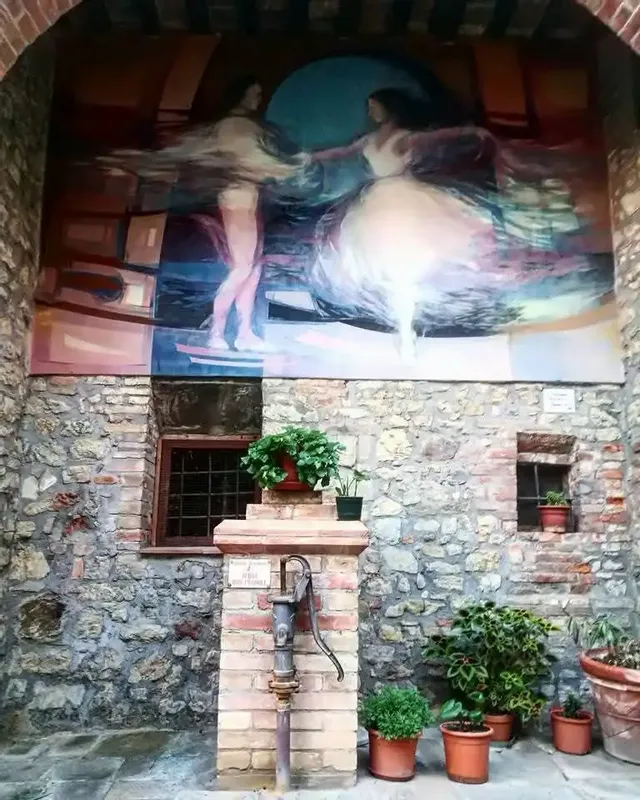  Passeggiata& Colazione nel borgo dei Muri Dipinti