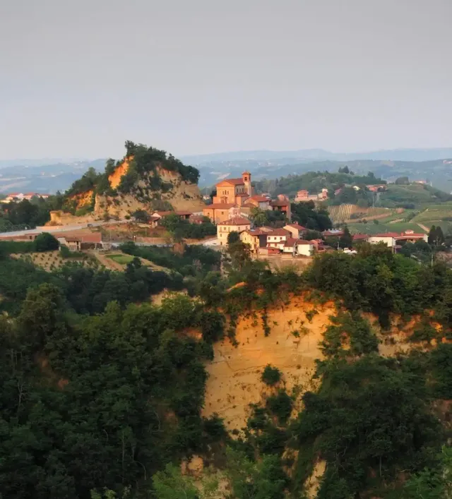 Roero degustazione ed experience in vigna e nel ciabot 