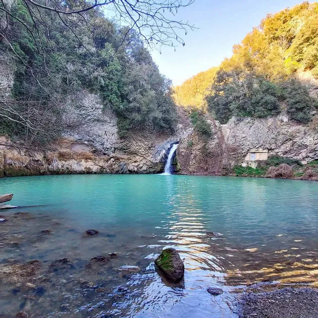 Trekking alle 5 cascate di Cerveteri con bagno
