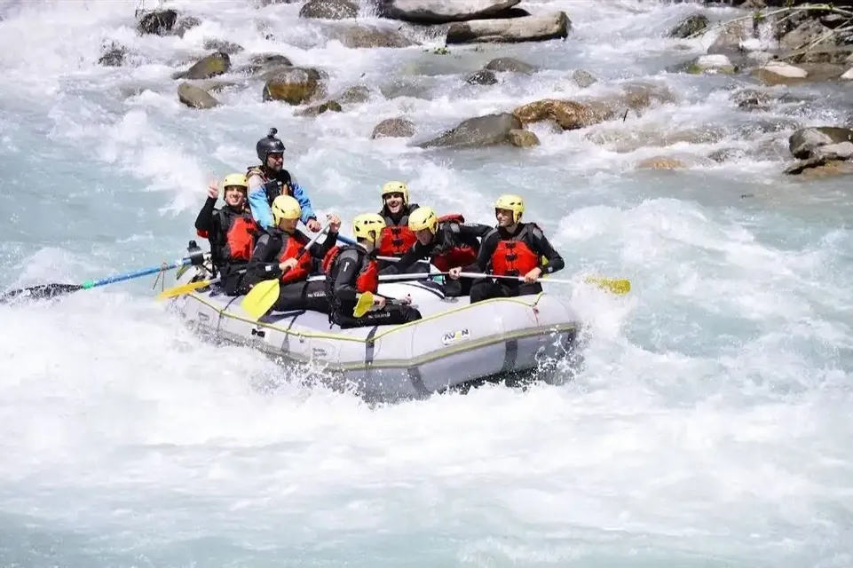 🏔️🥾 Rafting Adventure ad Aymavilles + Mega Grigliata 🔥🌊