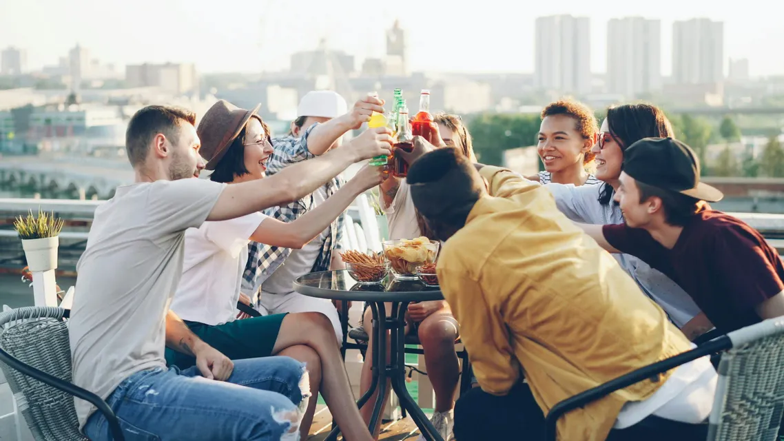 Un UFO è atterrato a Milano: un nuovo locale sotto le stelle